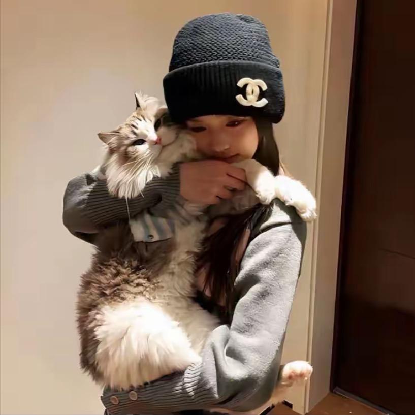 女一二