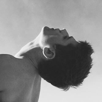 辣条炒烧鸭配大米饭真的很好吃。