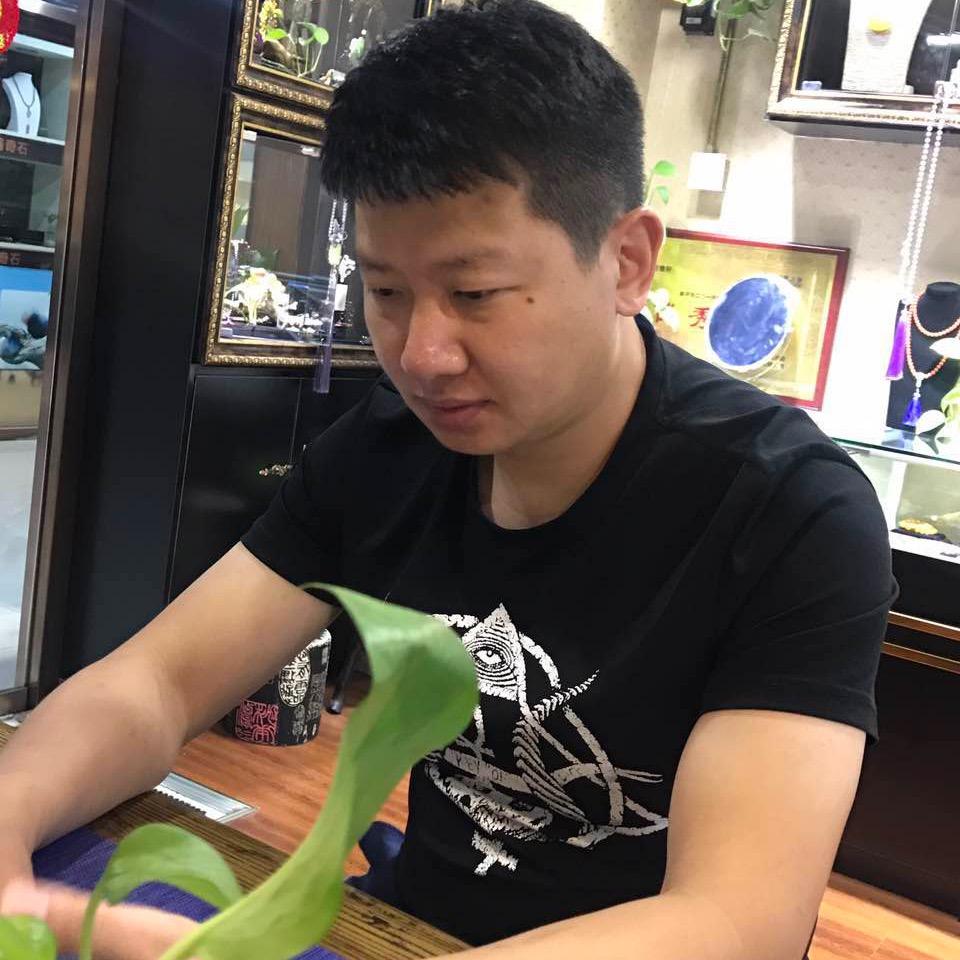 @肖