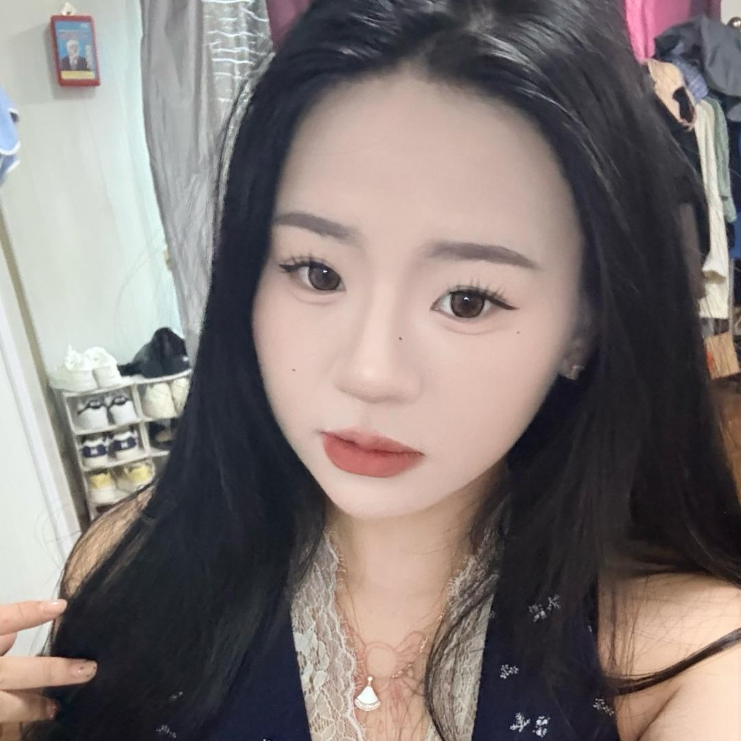 乐莹