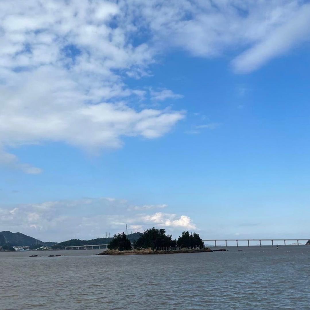 这岛，那海