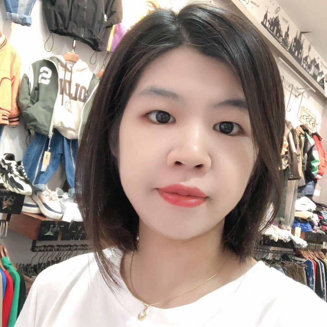 希沐沐童装小璇