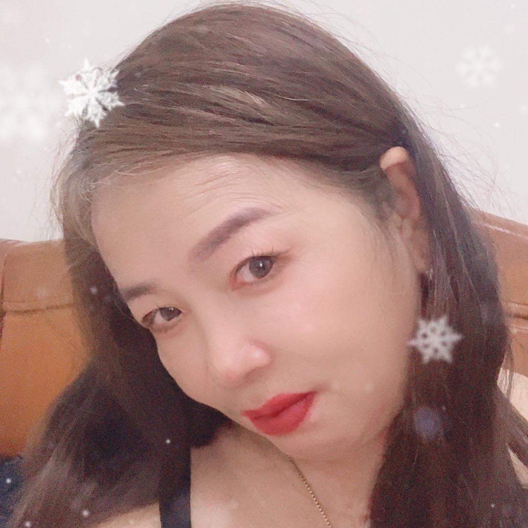 淡然一笑