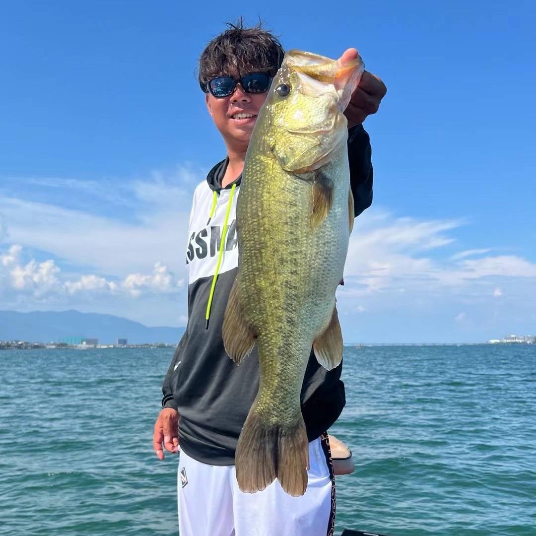 大兔子🎣琵琶湖导钓