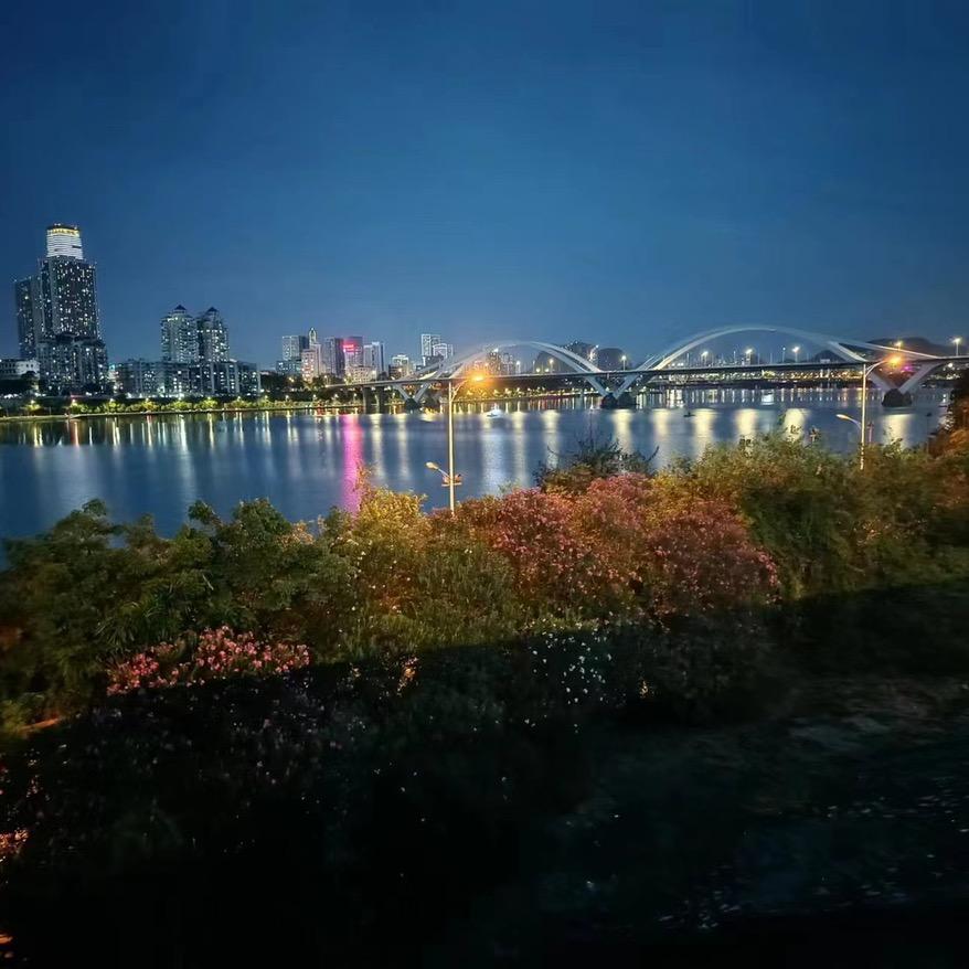 半颗星💫