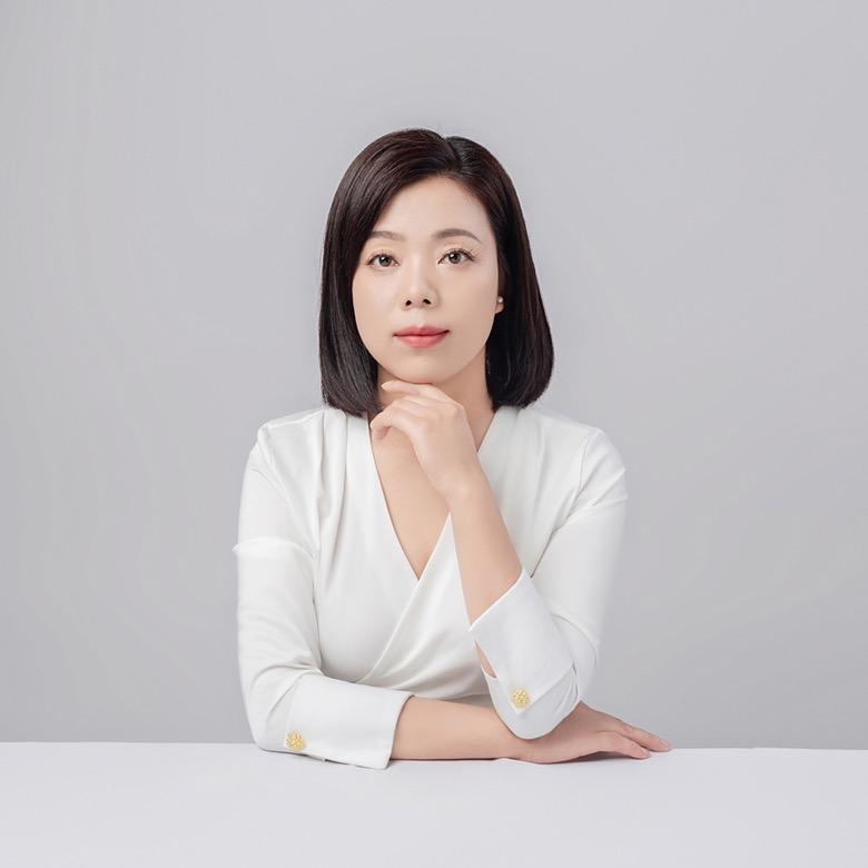 孝感烫发鲁萍