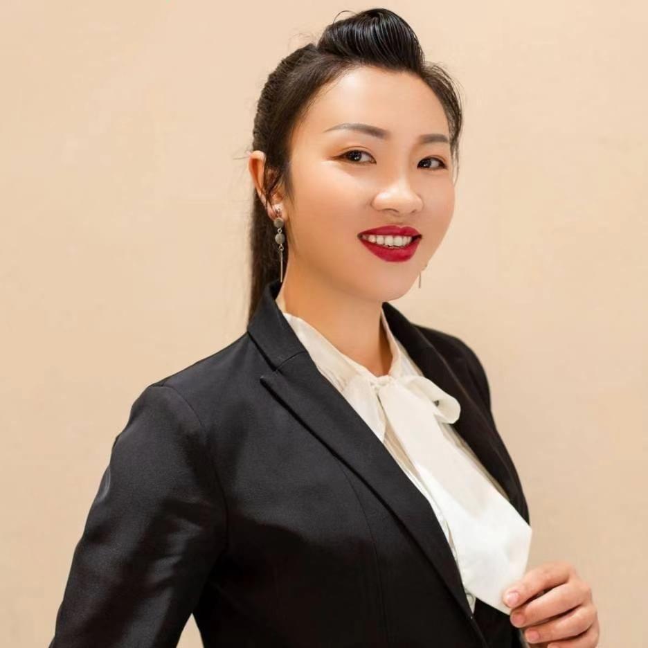 川西里、喜宴中心何姐