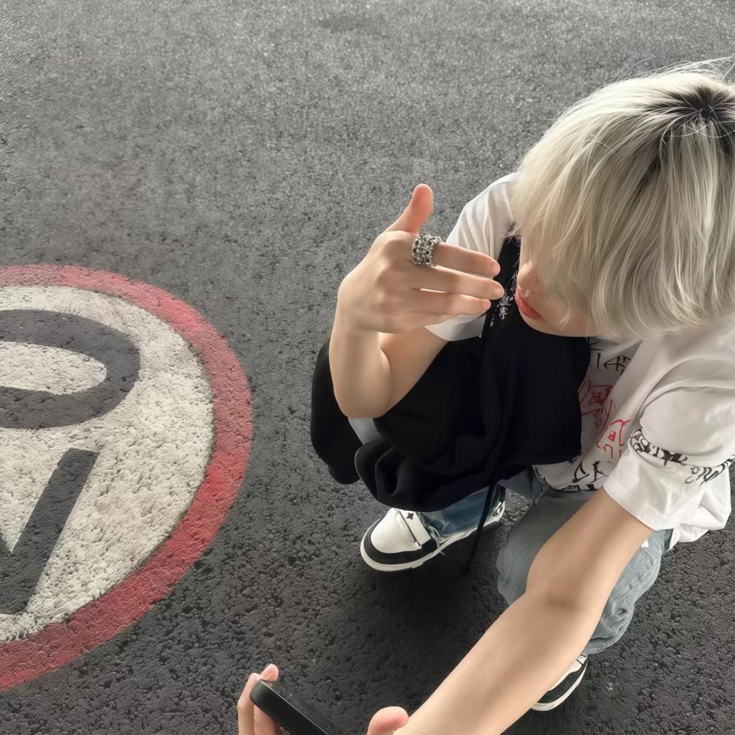 凛