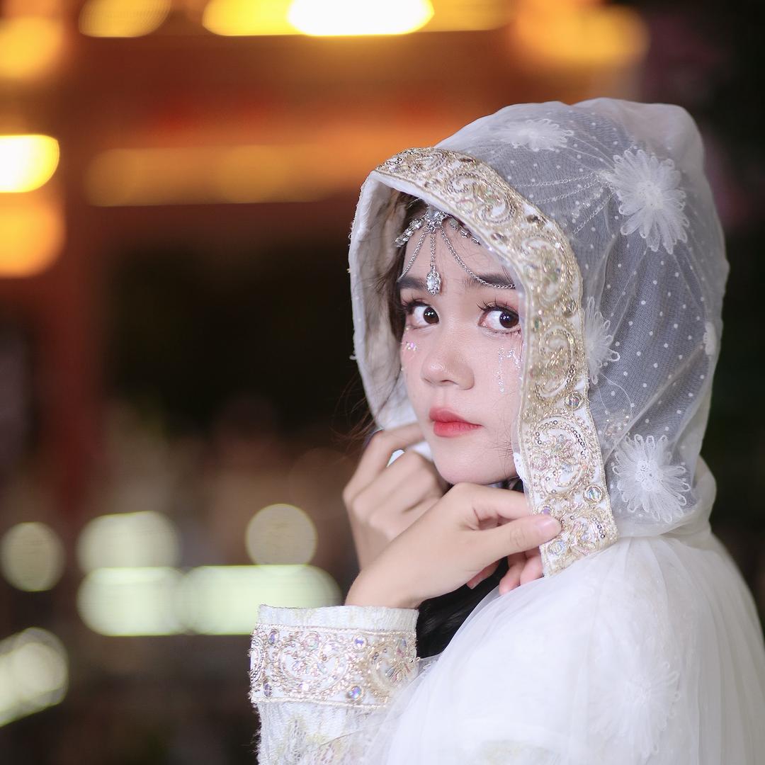 私藏一寸月光