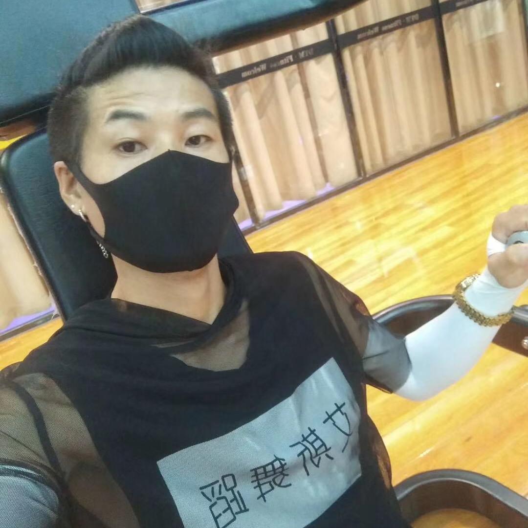 演员成泽铭¹³¹⁴¹⁹