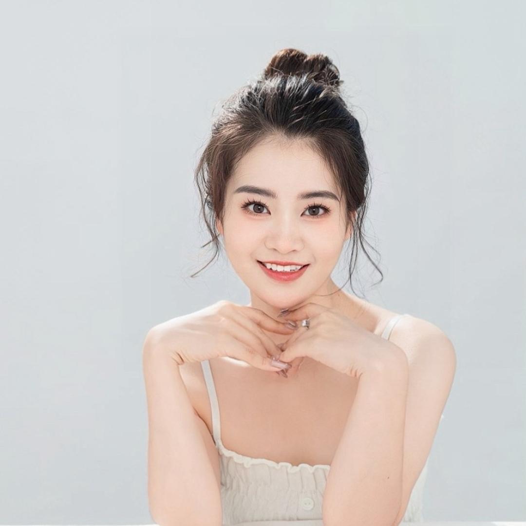 WANG HUAN  •͈ ₃ •͈