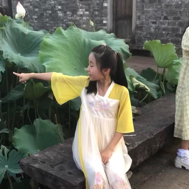 一个蒜球