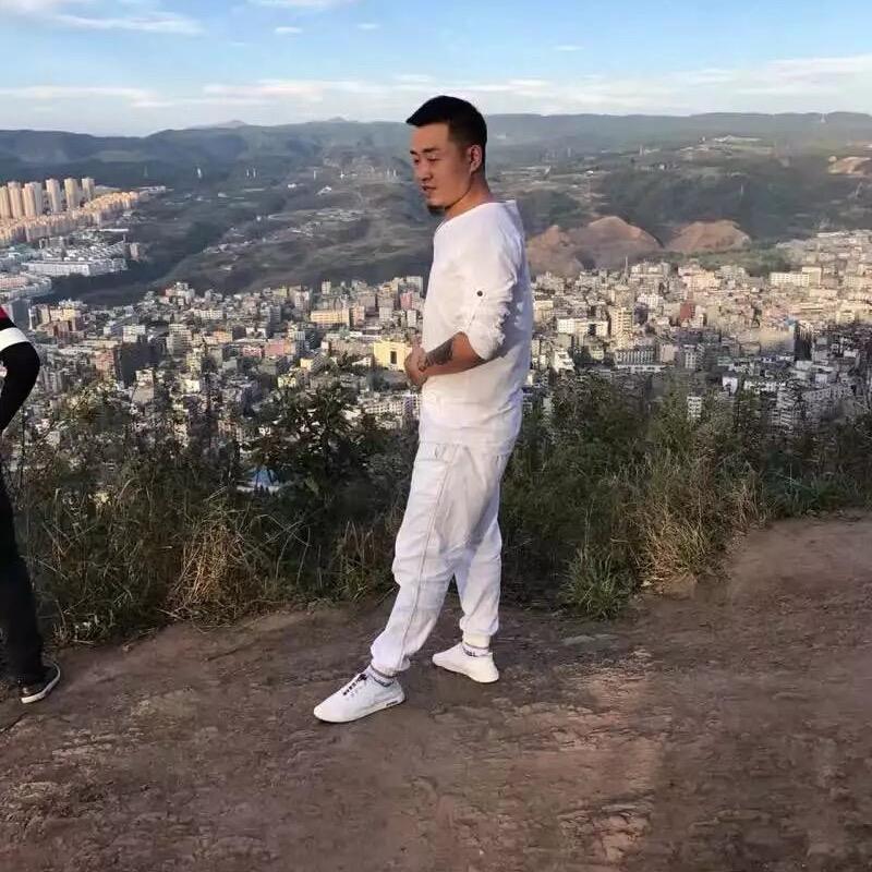 镇雄假发阿雄