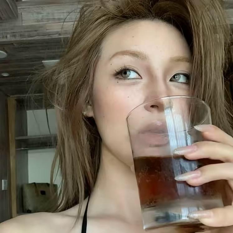 R.💕
