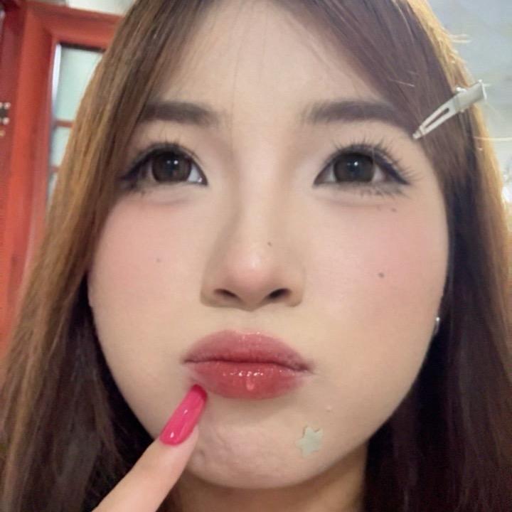 颐