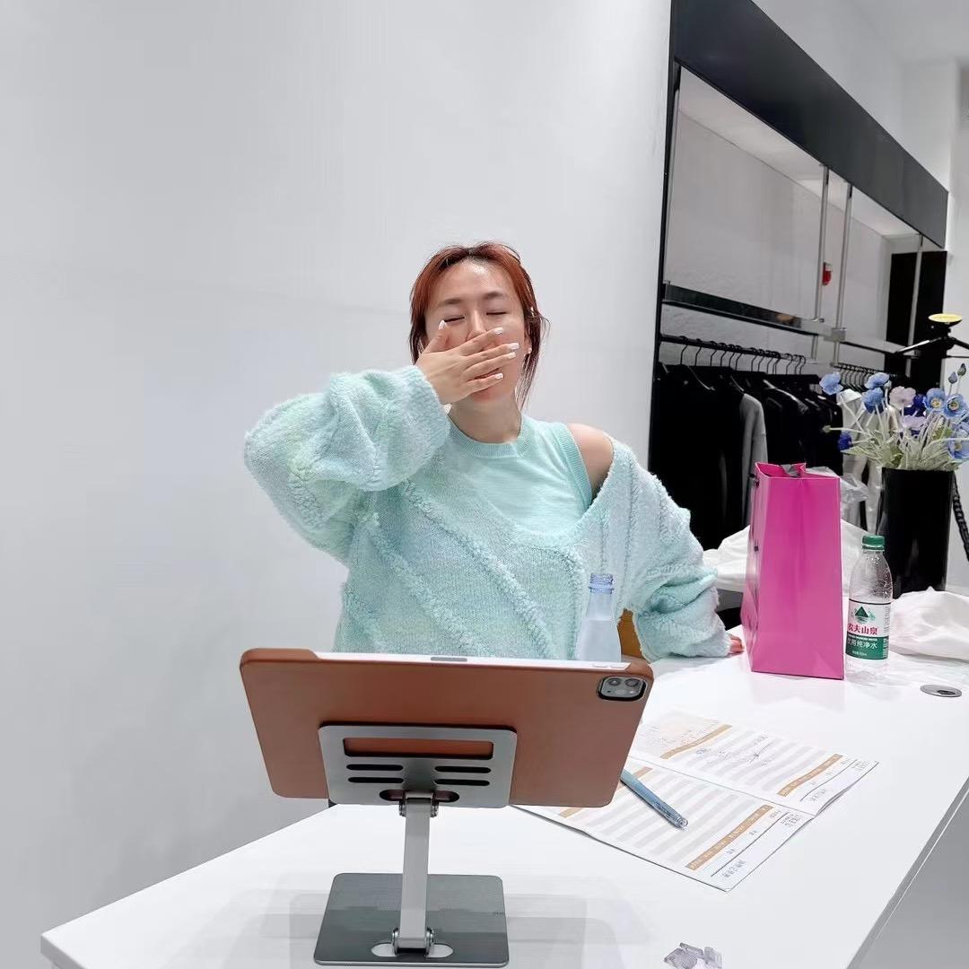 July朱莉设计师买手集合店