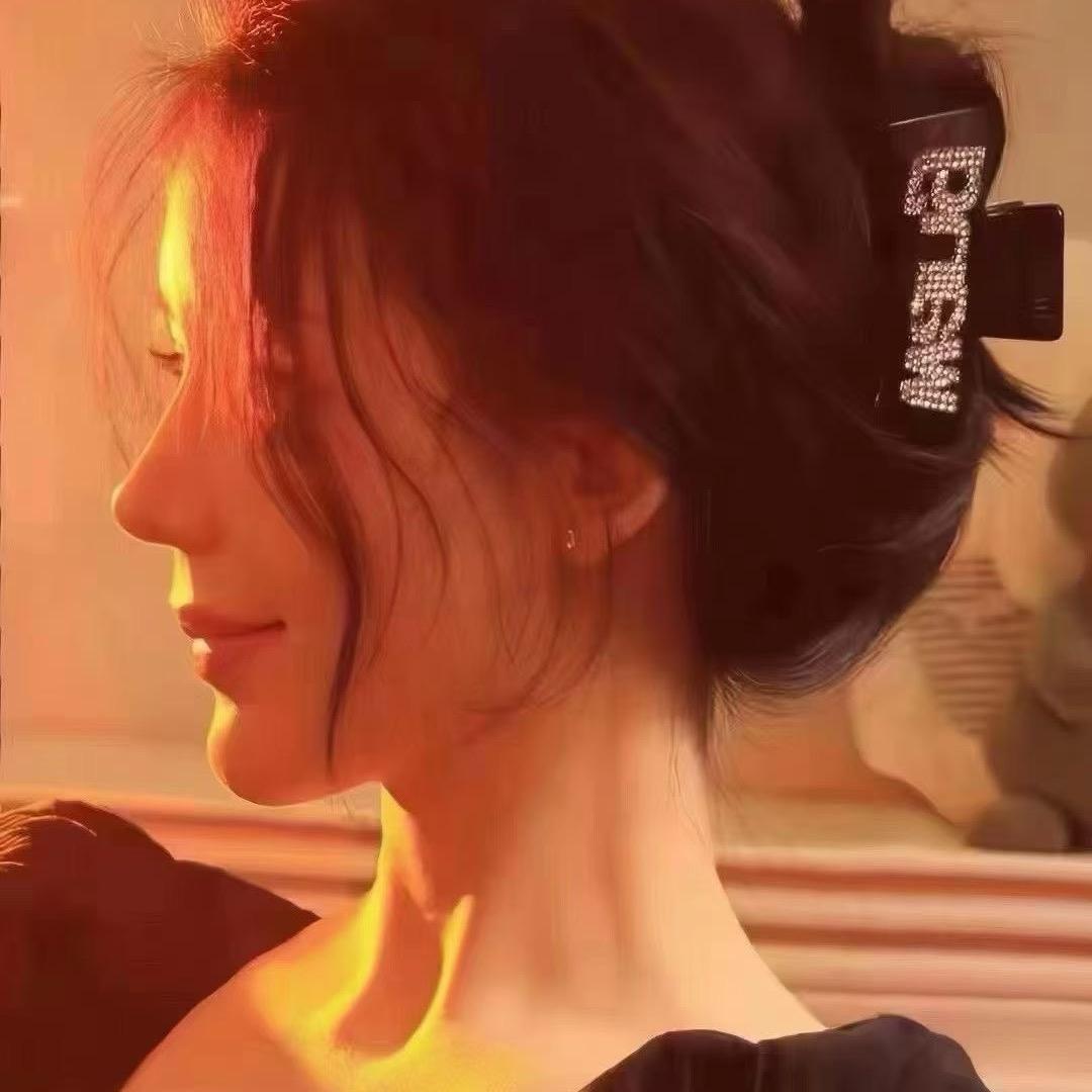 张晶晶_