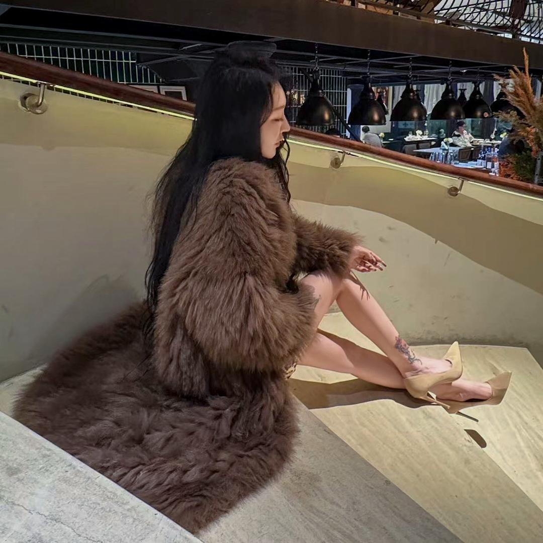 阿丑 .