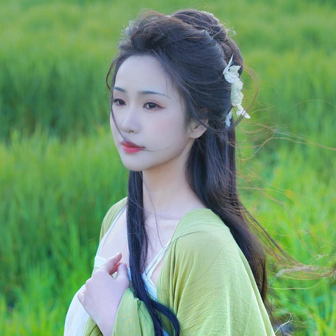 涂灵灵（鸡纵菌公主版）