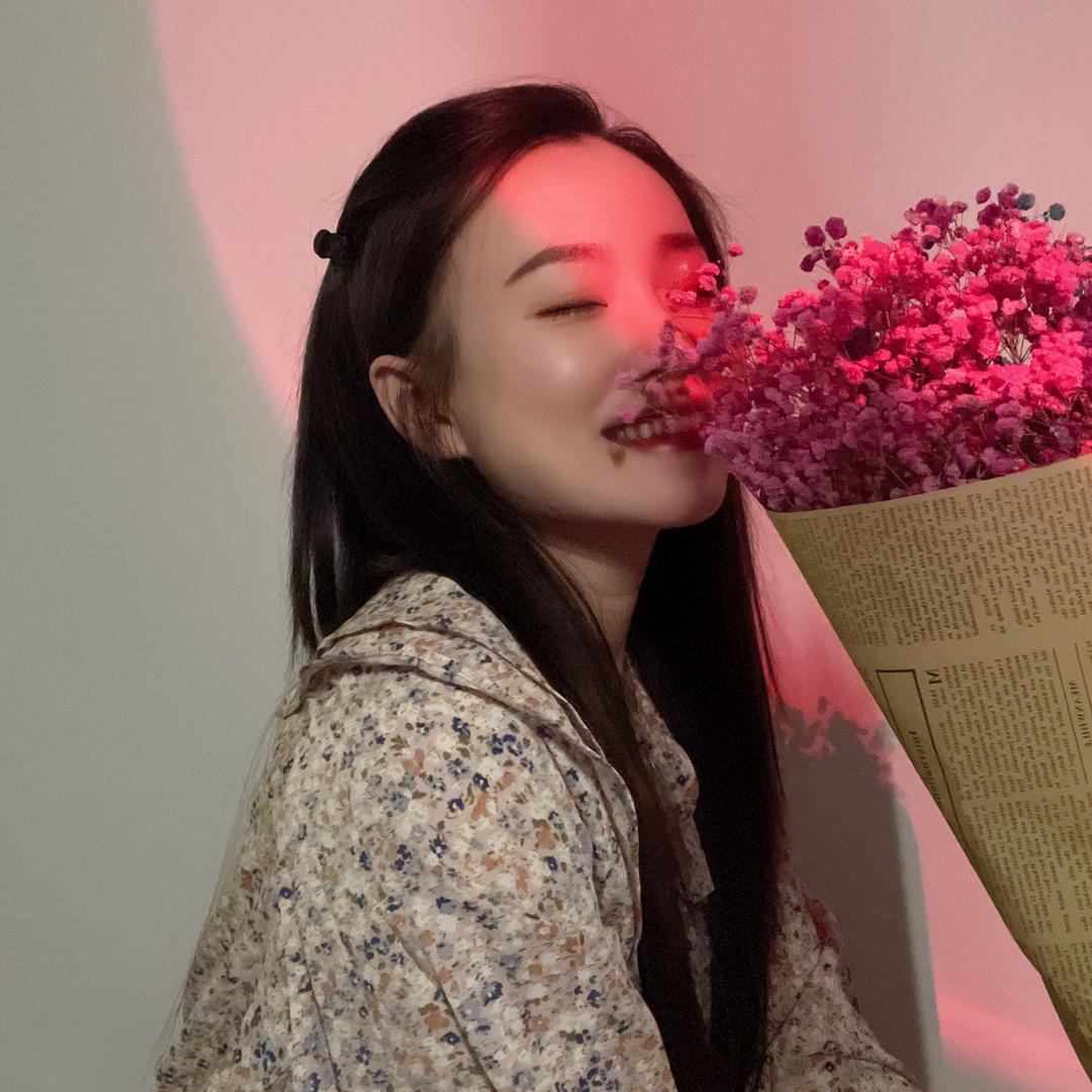 王艺菲  菲子