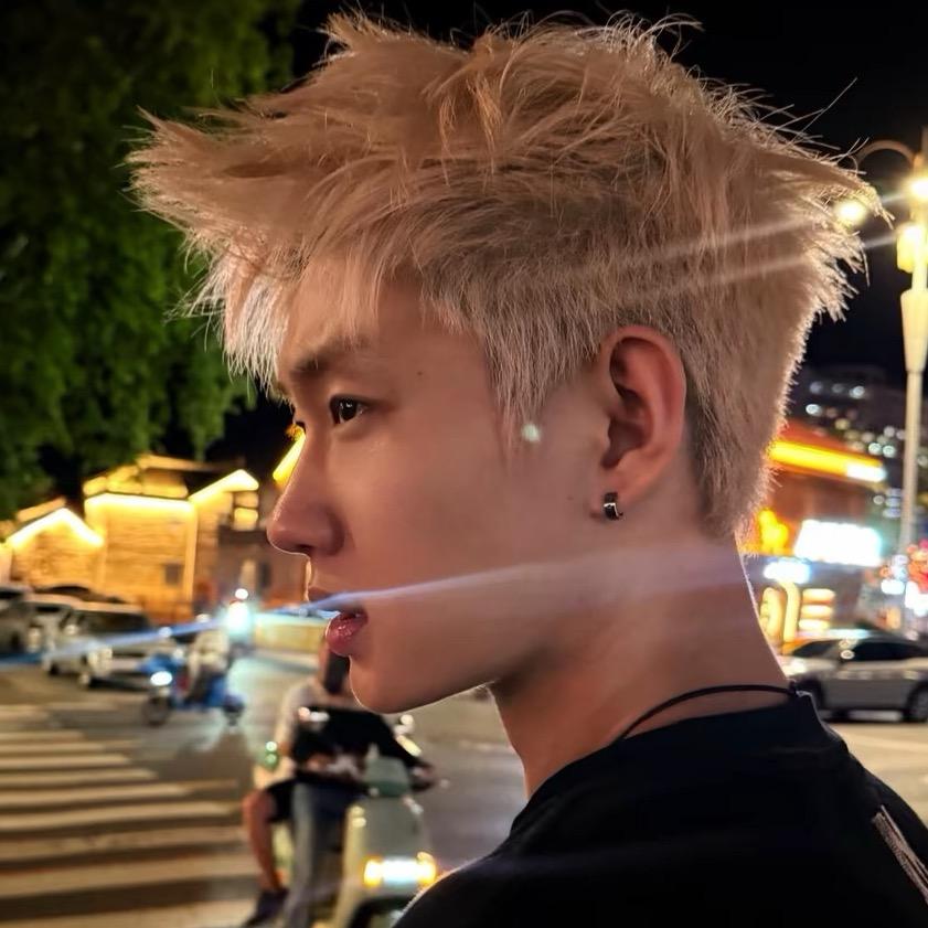 爱在夜里翻倍🍑.