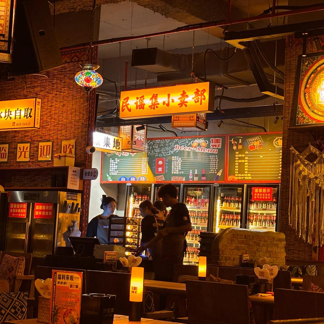 小许爱吃猪脚饭