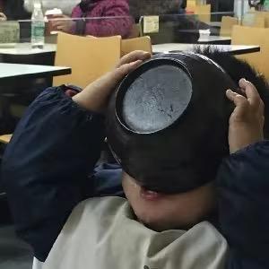 饭桶弟弟