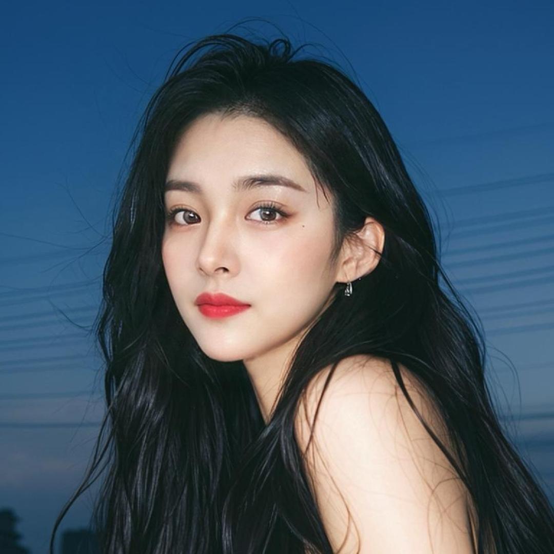 Ly•馨