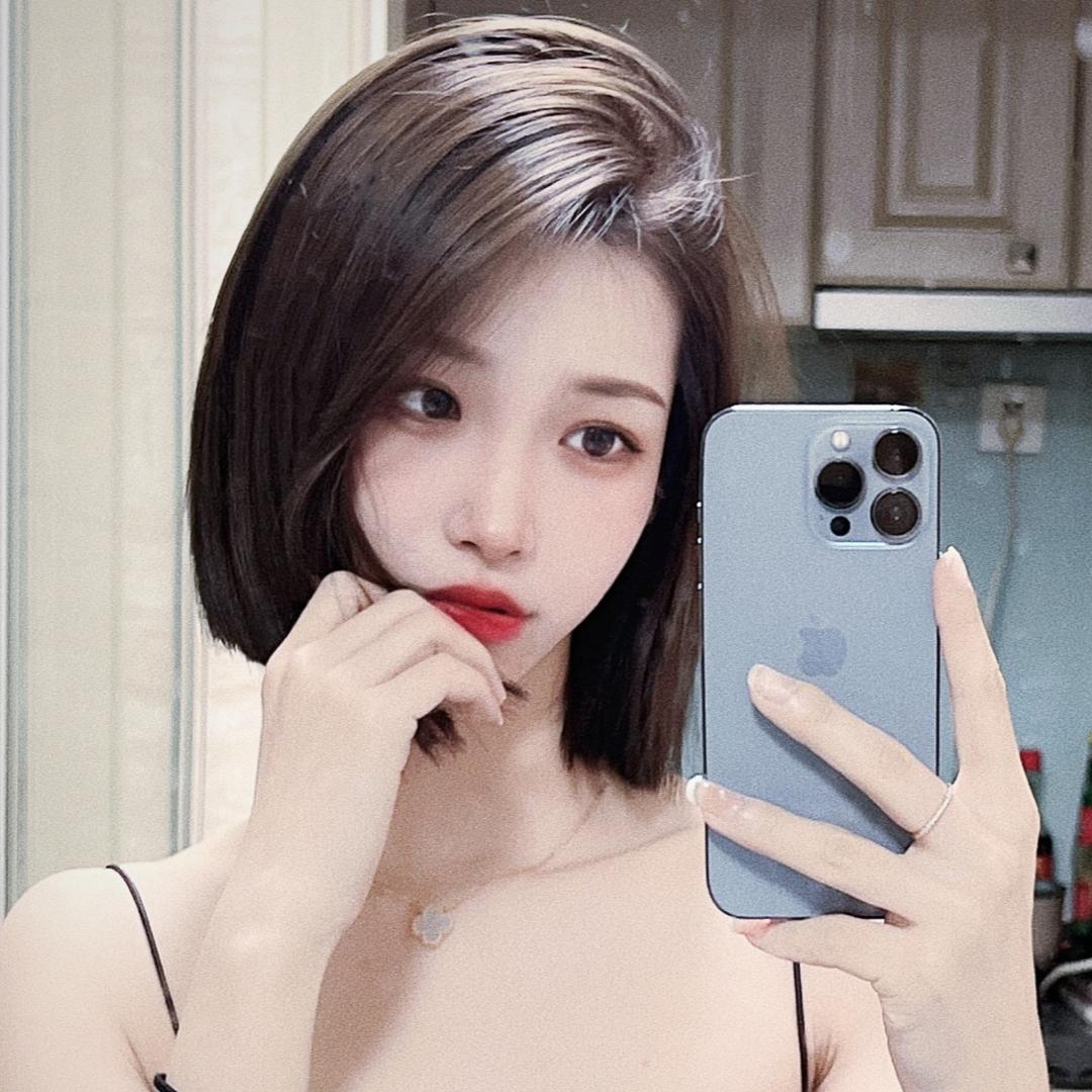 小邓很哇塞.