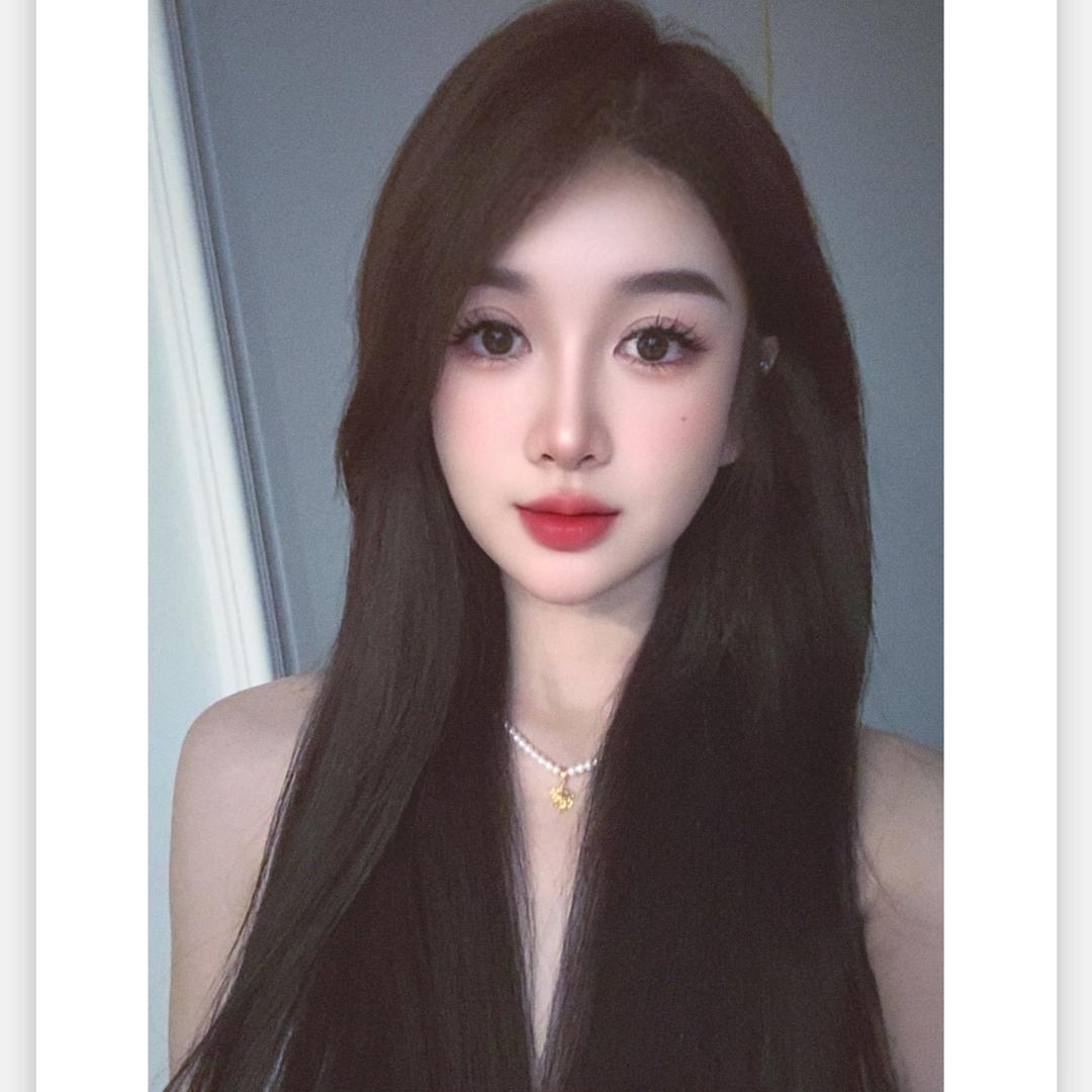 👑张馨月