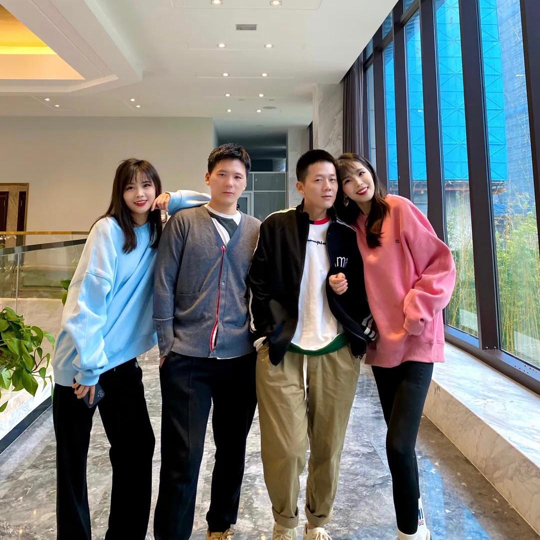 姐妹俩嫁给兄弟俩