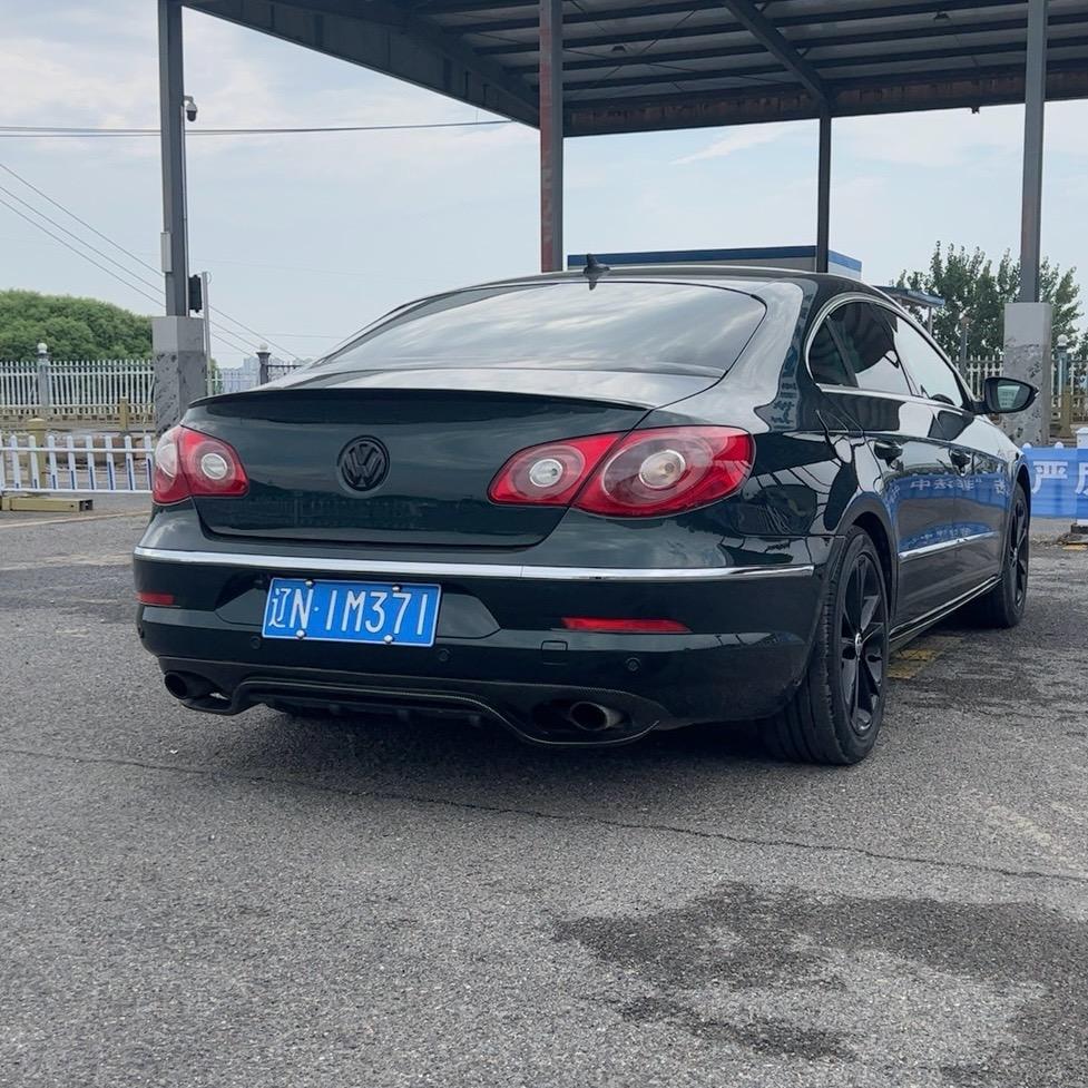 王老板的小老弟