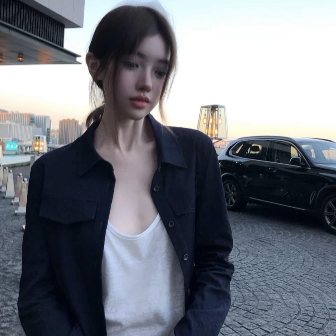 Qㅤㅤ