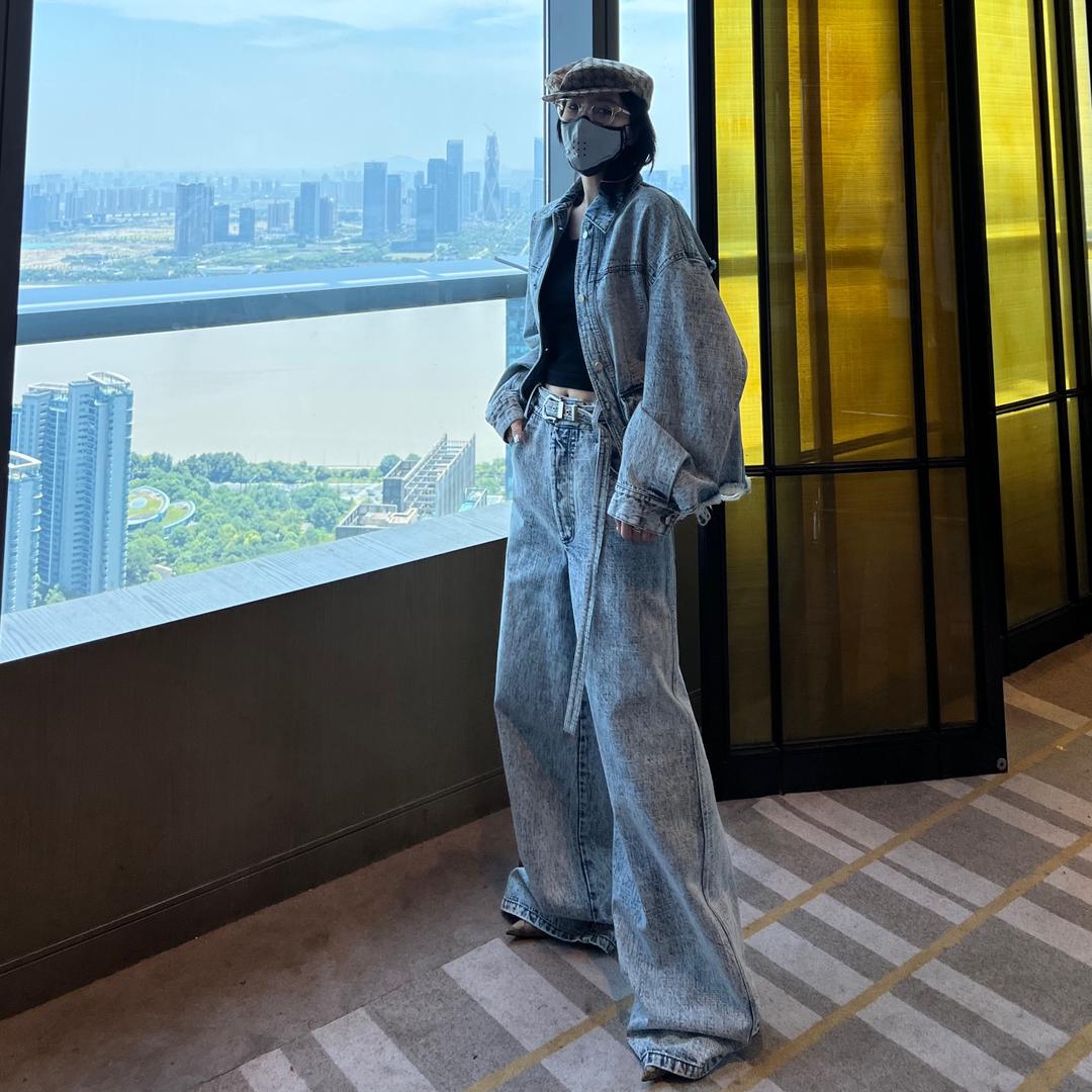 嘉善百分百服饰店直播间