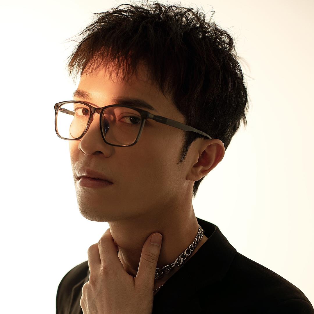 王多多烫染沙龙-花溪大学城男发设计