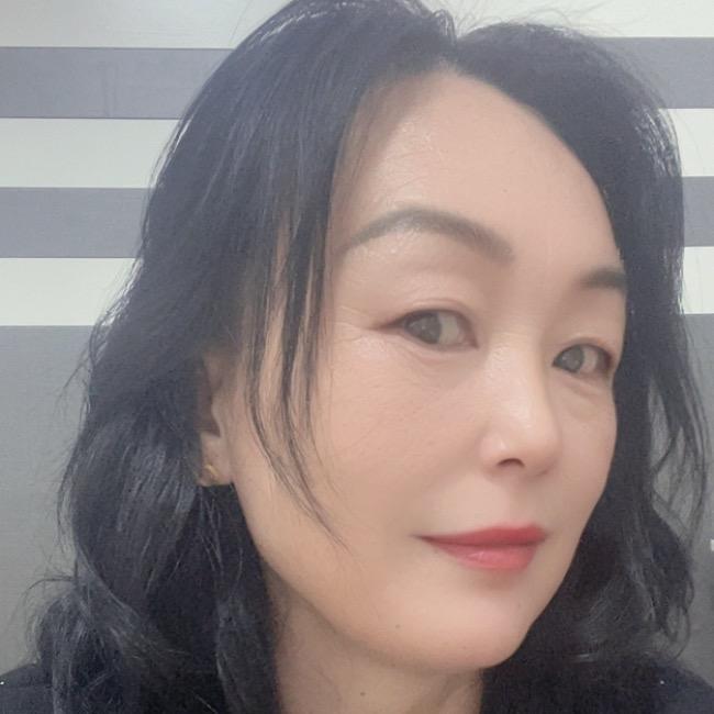 让你笑的人💋不会让你哭