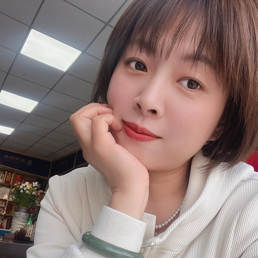 刘静♥️♥️铭轩烟酒