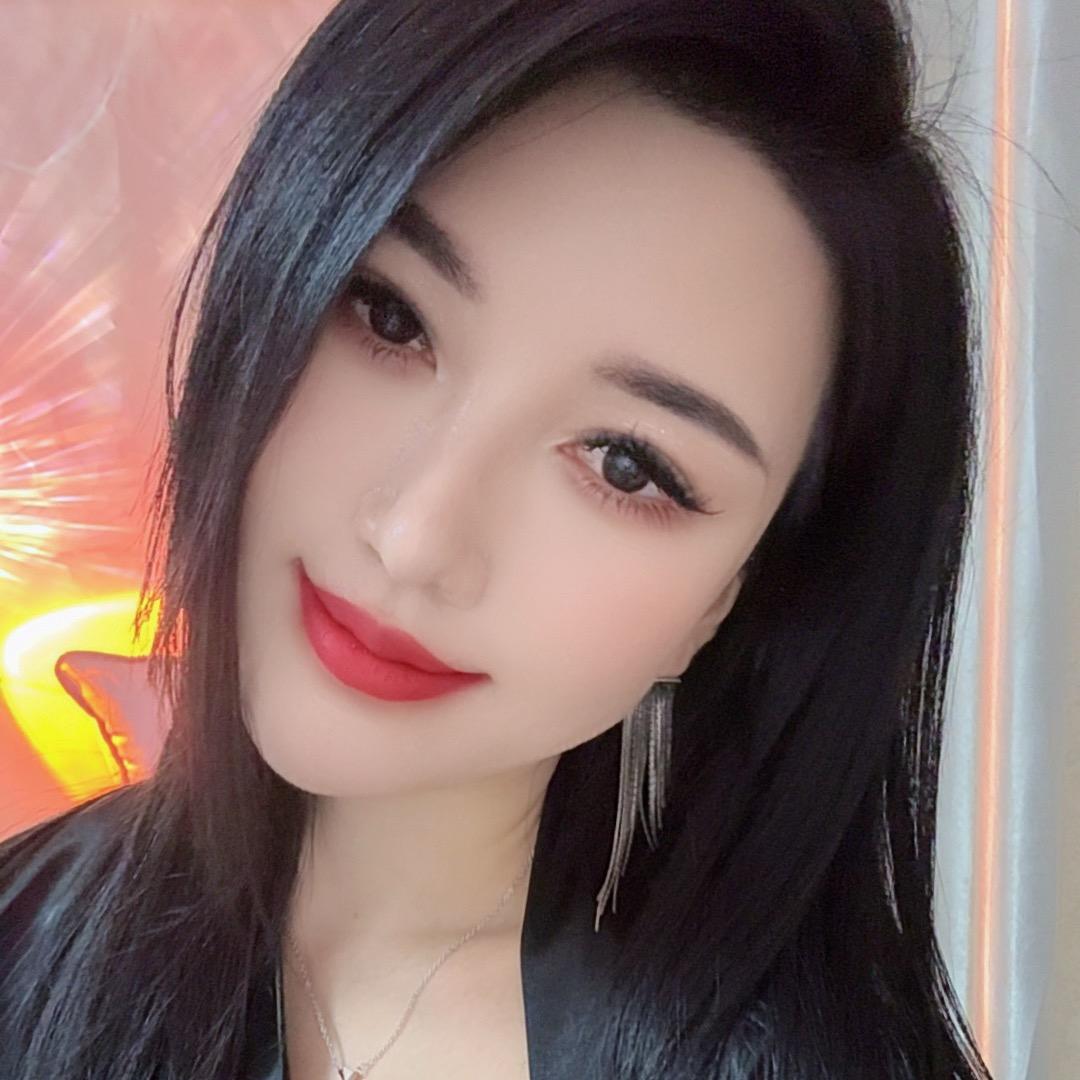 杨小小