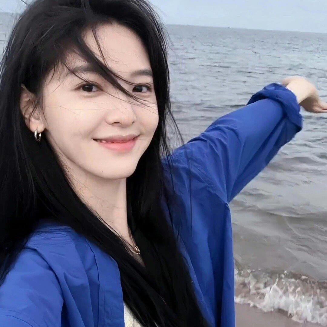 别碰我刘海💢