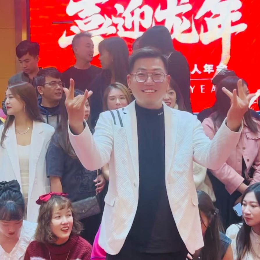 嗨阿扎西