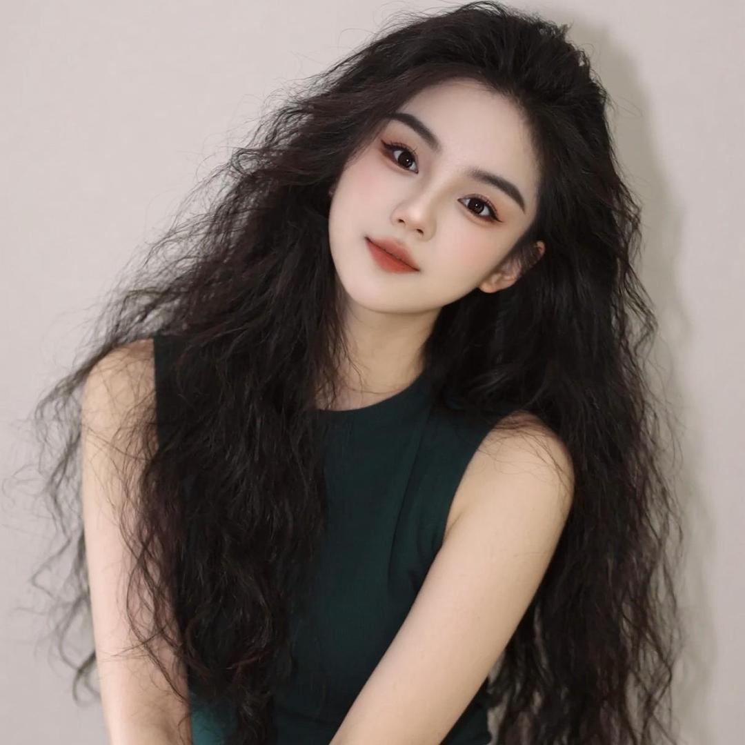 /小莹子\