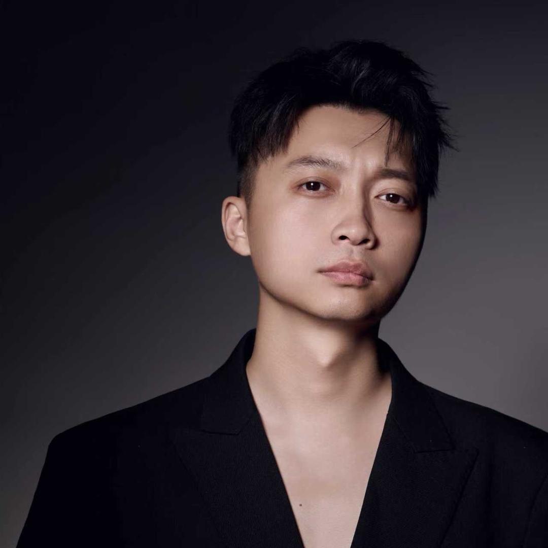 叶子彩妆造型  云龙