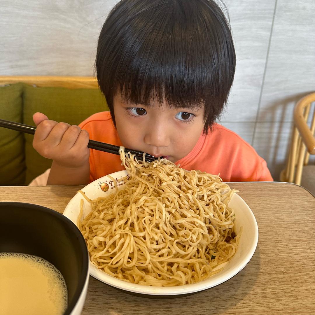 苗苗同学