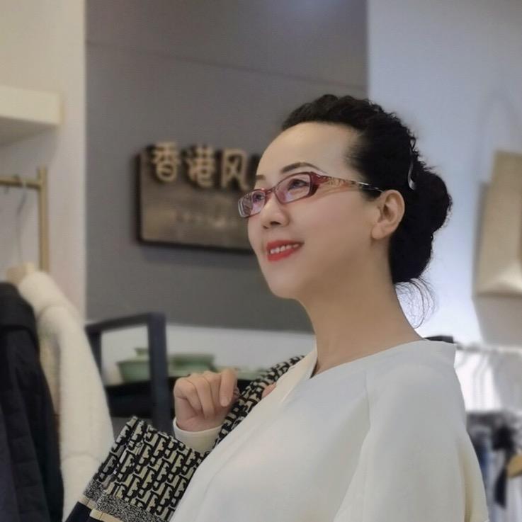 香港风情服装 and小她咖啡