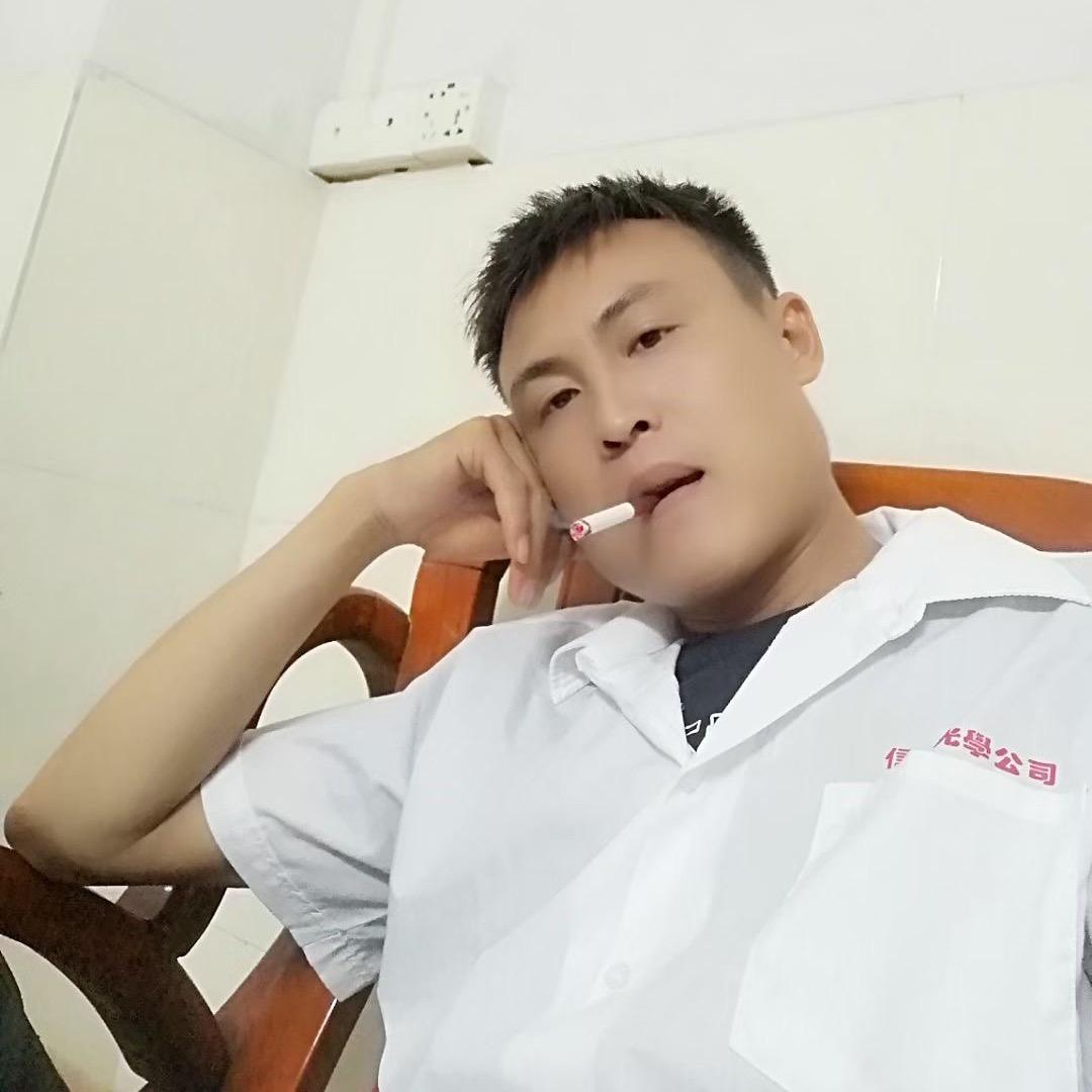 八零后小黑🇨🇳