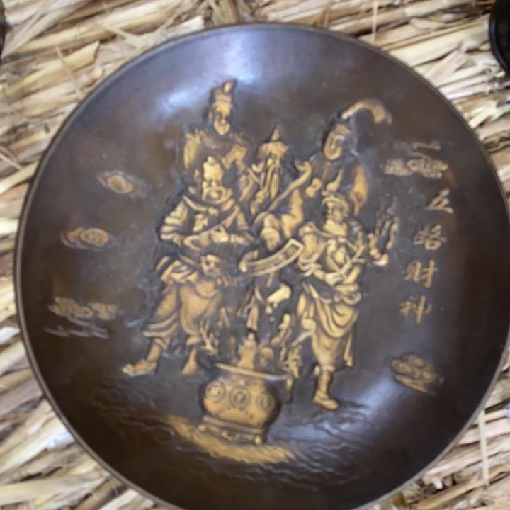 海口龙华倪峰宸商贸商行（个体工商户）