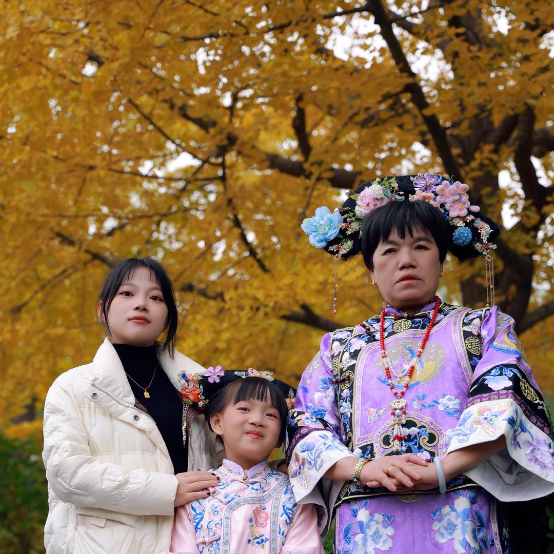 是长不大的妞吖