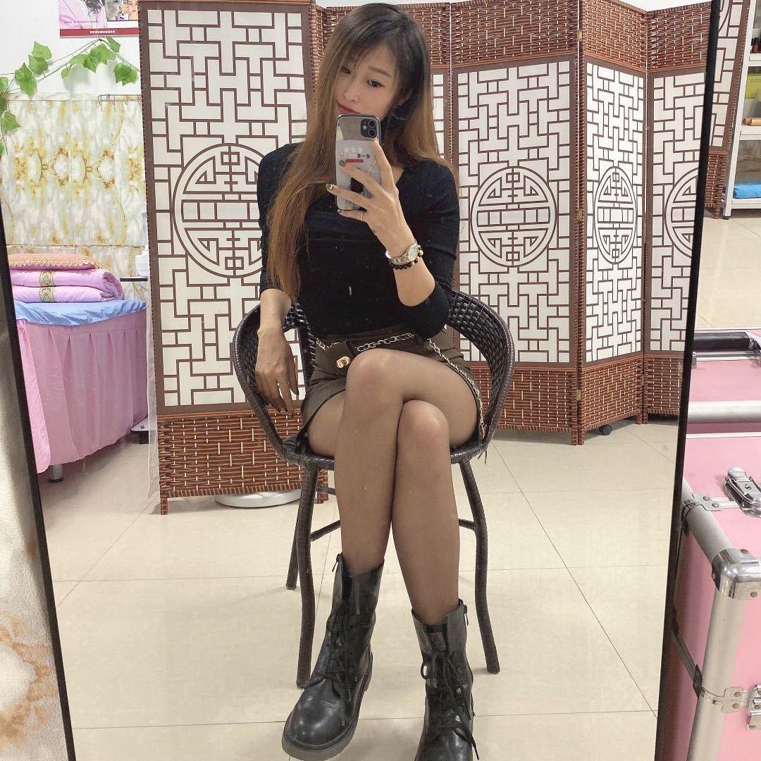 李欣