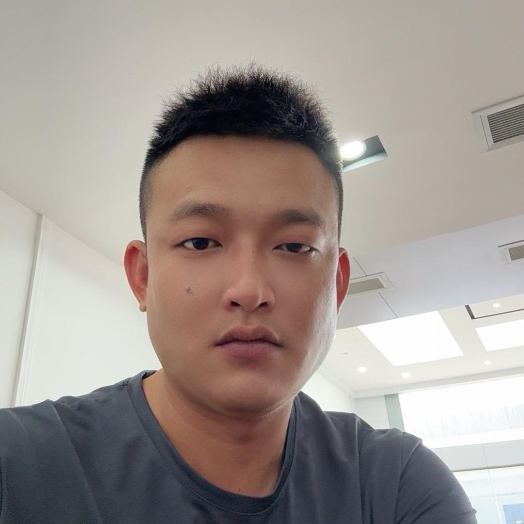 增城优创名车-啊年