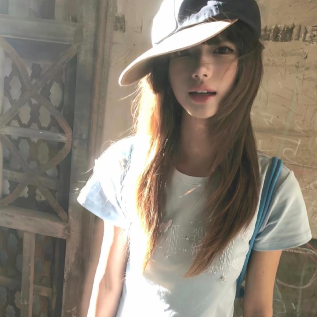 锦鲤附体美少女